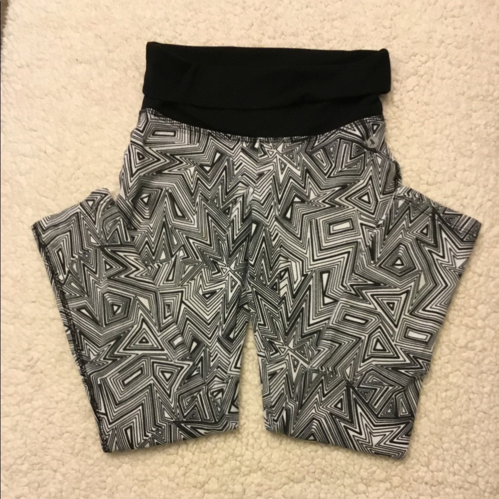 Girls leggings size S 7/8.